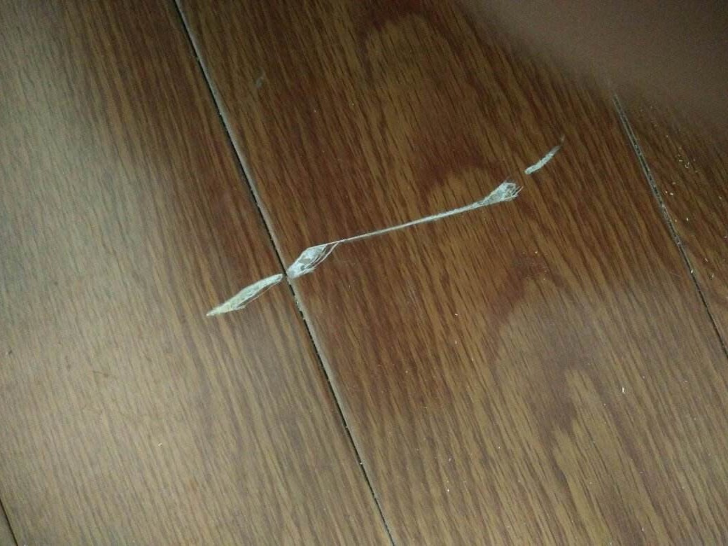 實木地板劃痕怎么處理？